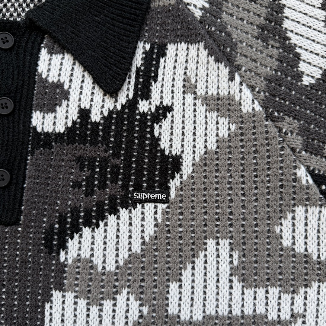 Supreme sweater - Image 6