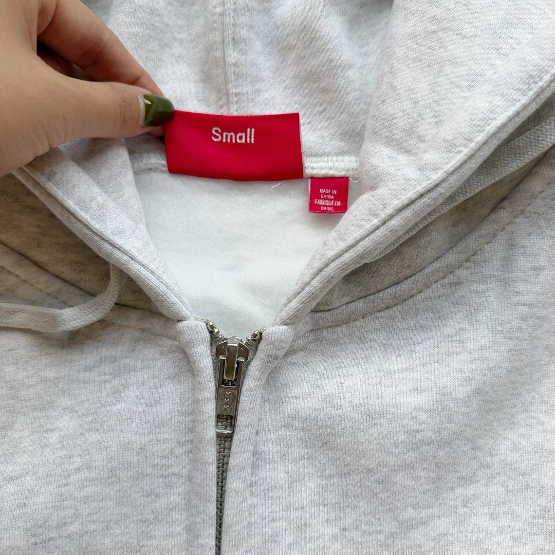 Supreme Big Logo Hoodie - Image 8