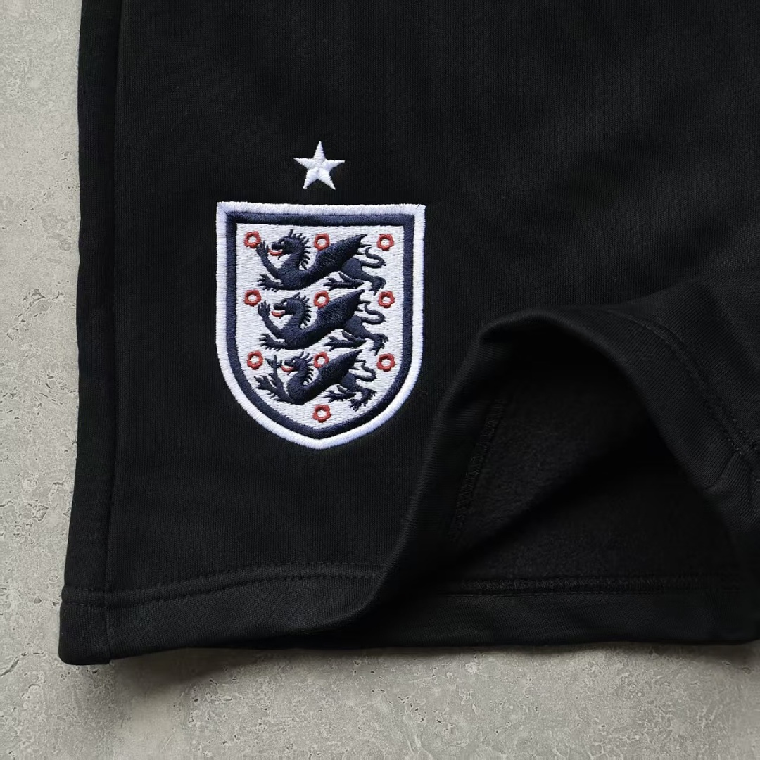Creast Shorts - England Exclusive - Image 12