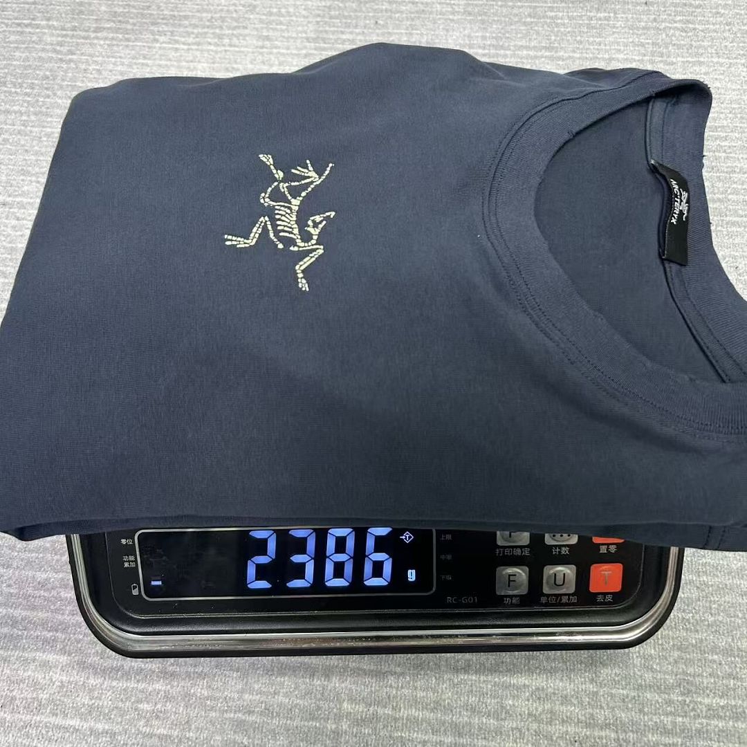 Arc'teryx Arc Vintage Tee - Image 18