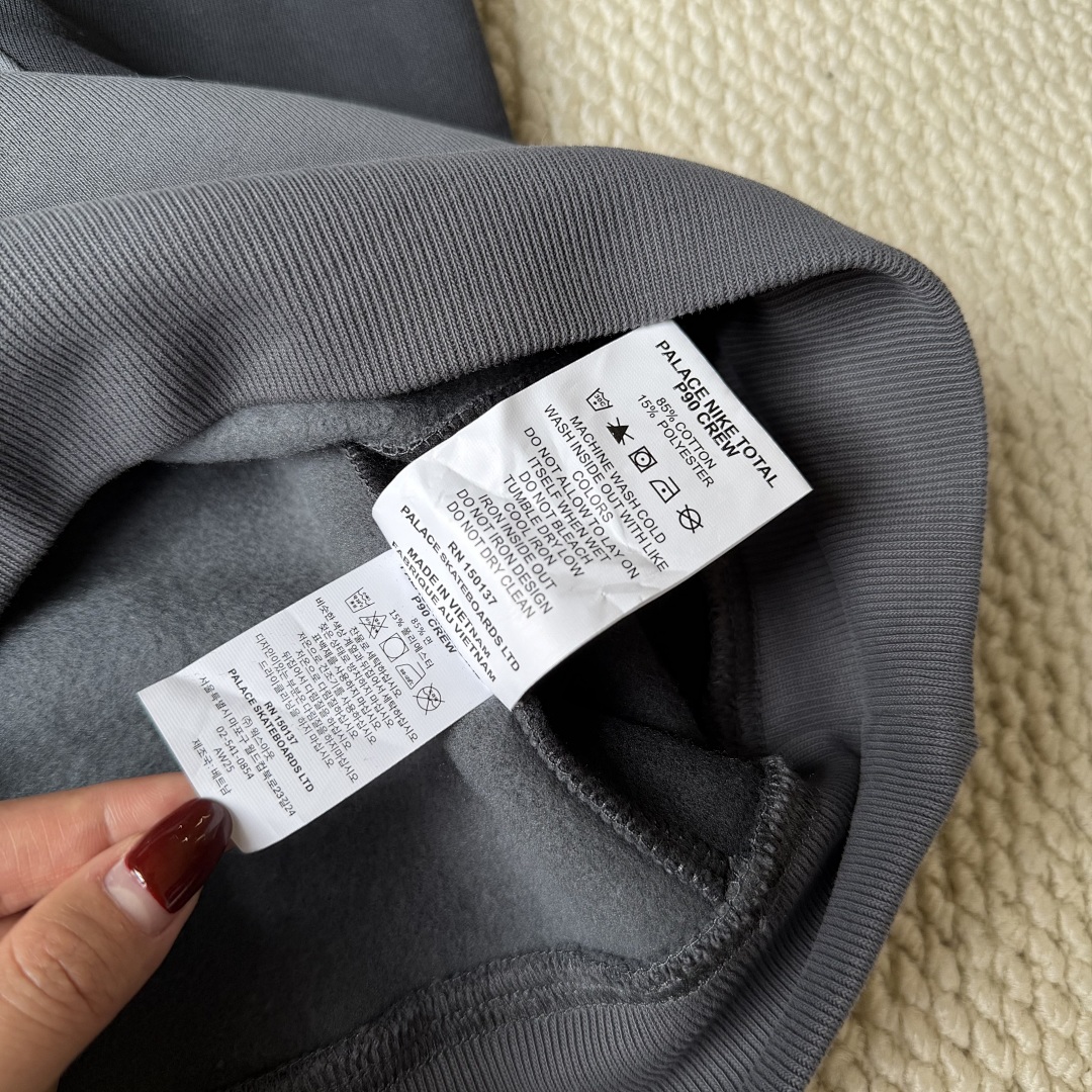 Pa Crew Neck Sweatshirt - Image 19