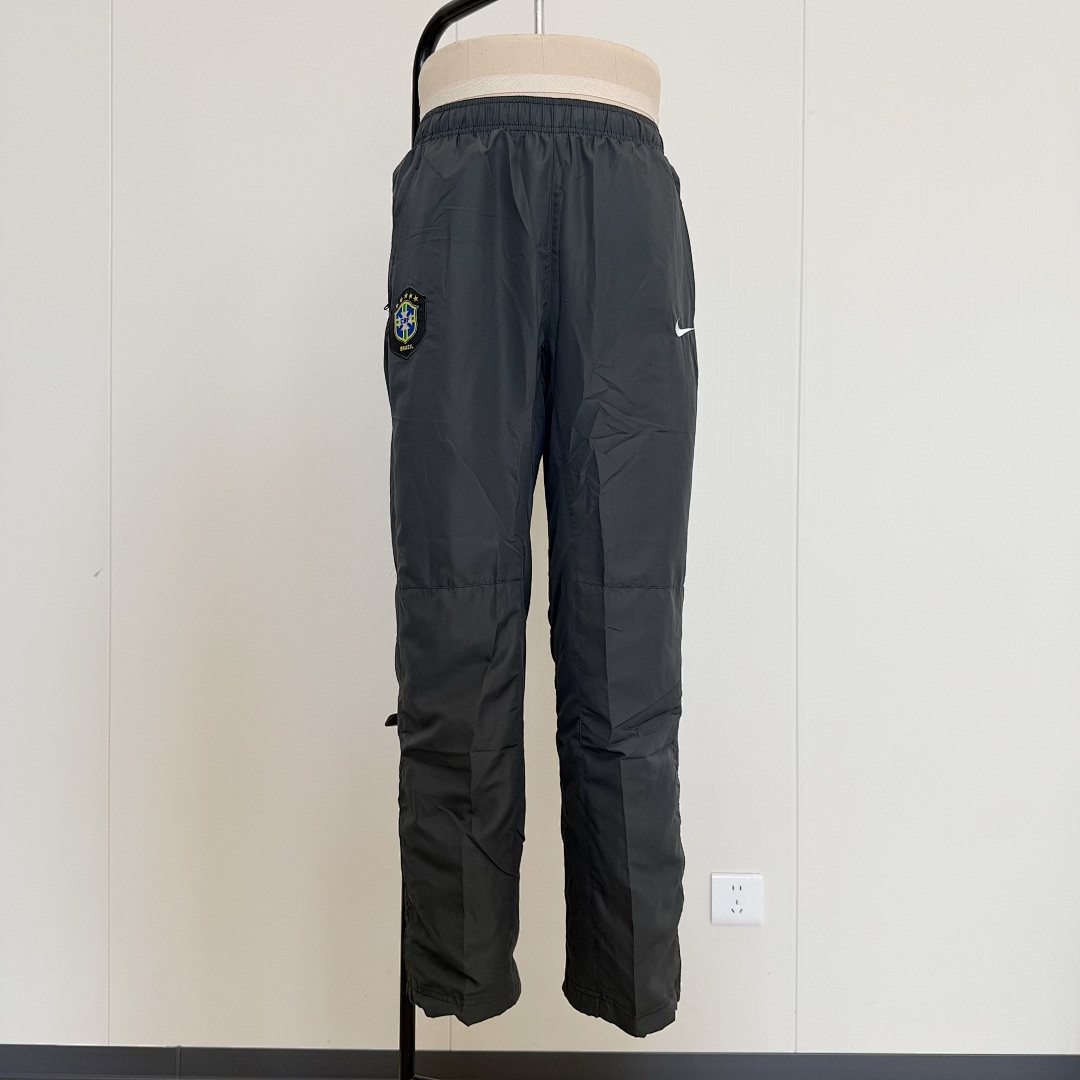 Nike Tracksuit - Image 7