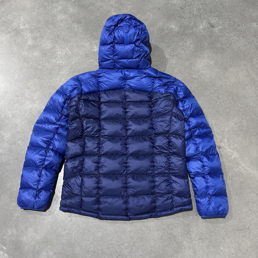Montbell Puff Jacket (Dark Blue) - Image 3