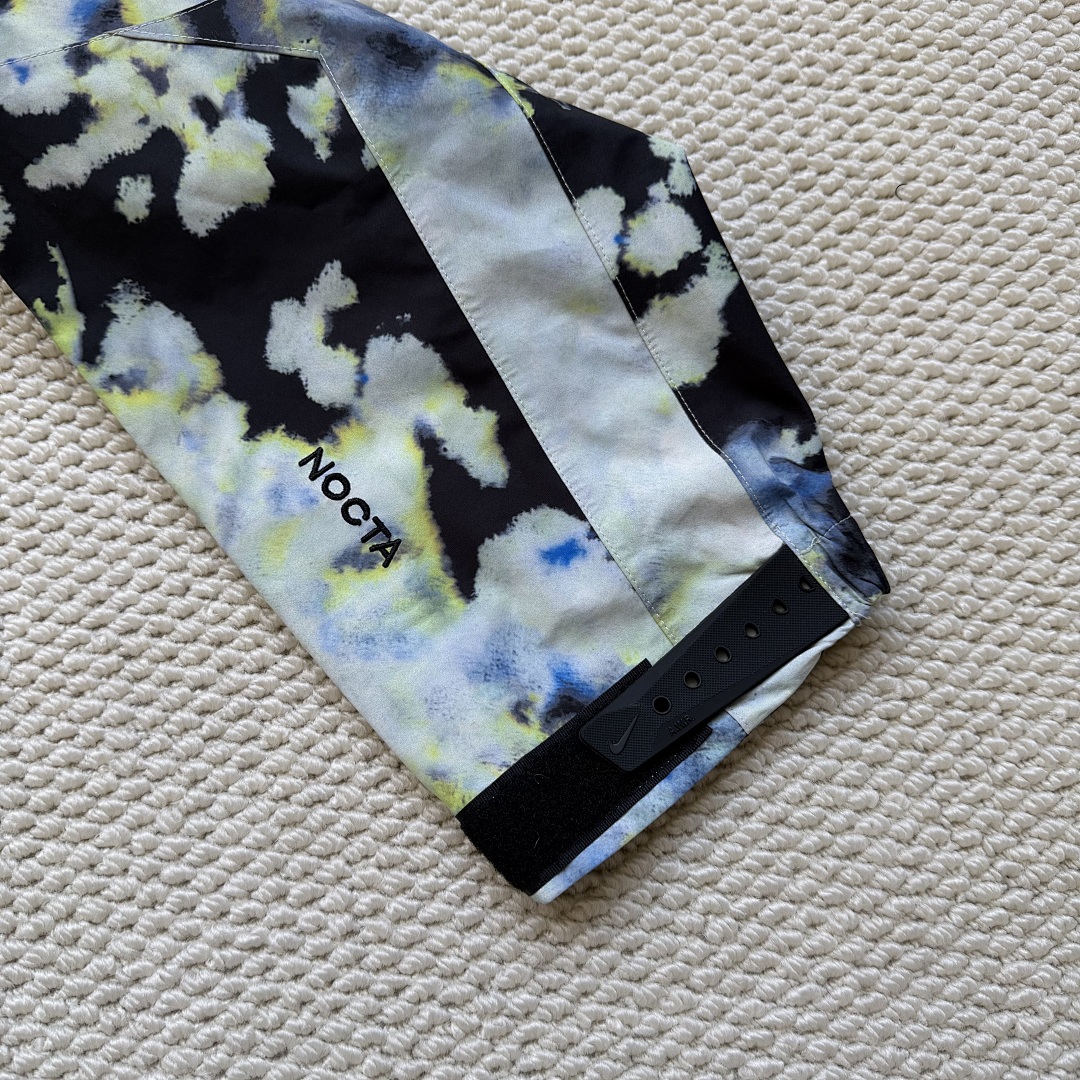 Nike jacket - Image 8