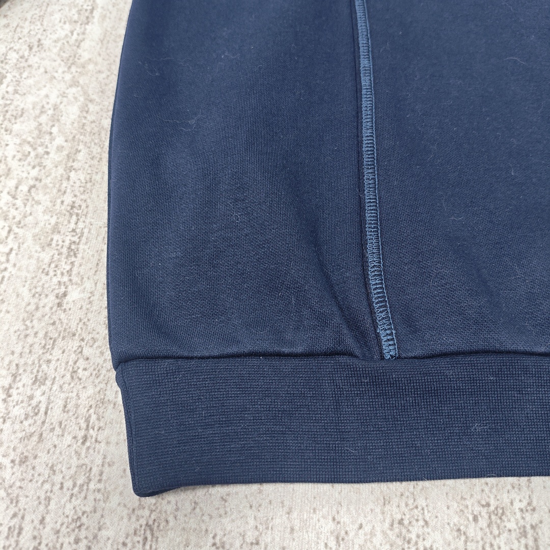 Mertra Top Tracksuit - Image 5