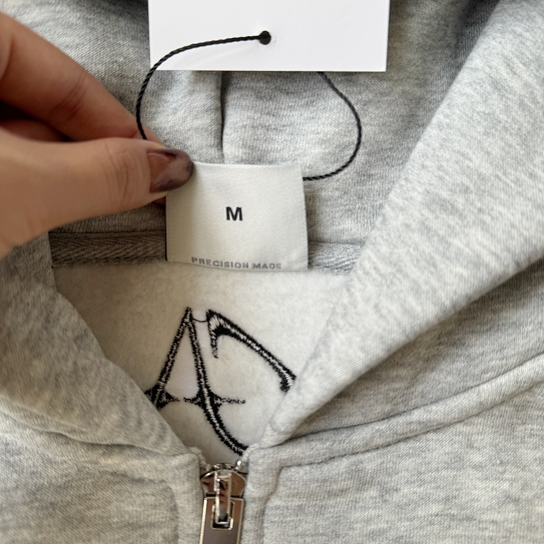 Garms Tracksuit - Image 42