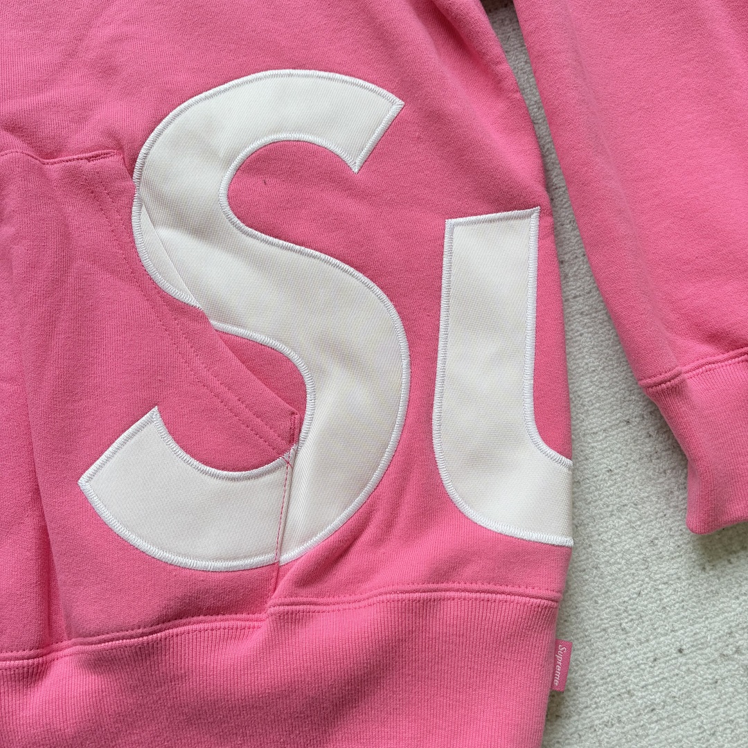 Supreme Big Logo Hoodie - Image 27
