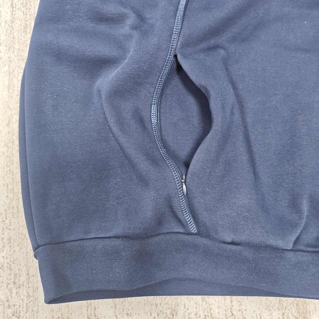 Mertra Top Tracksuit - Image 17