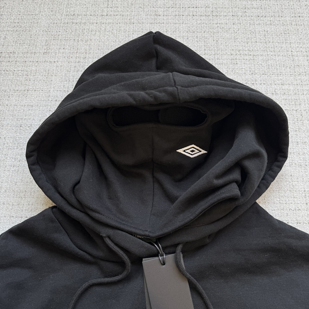 Umbro Mask Hoodie - Image 10