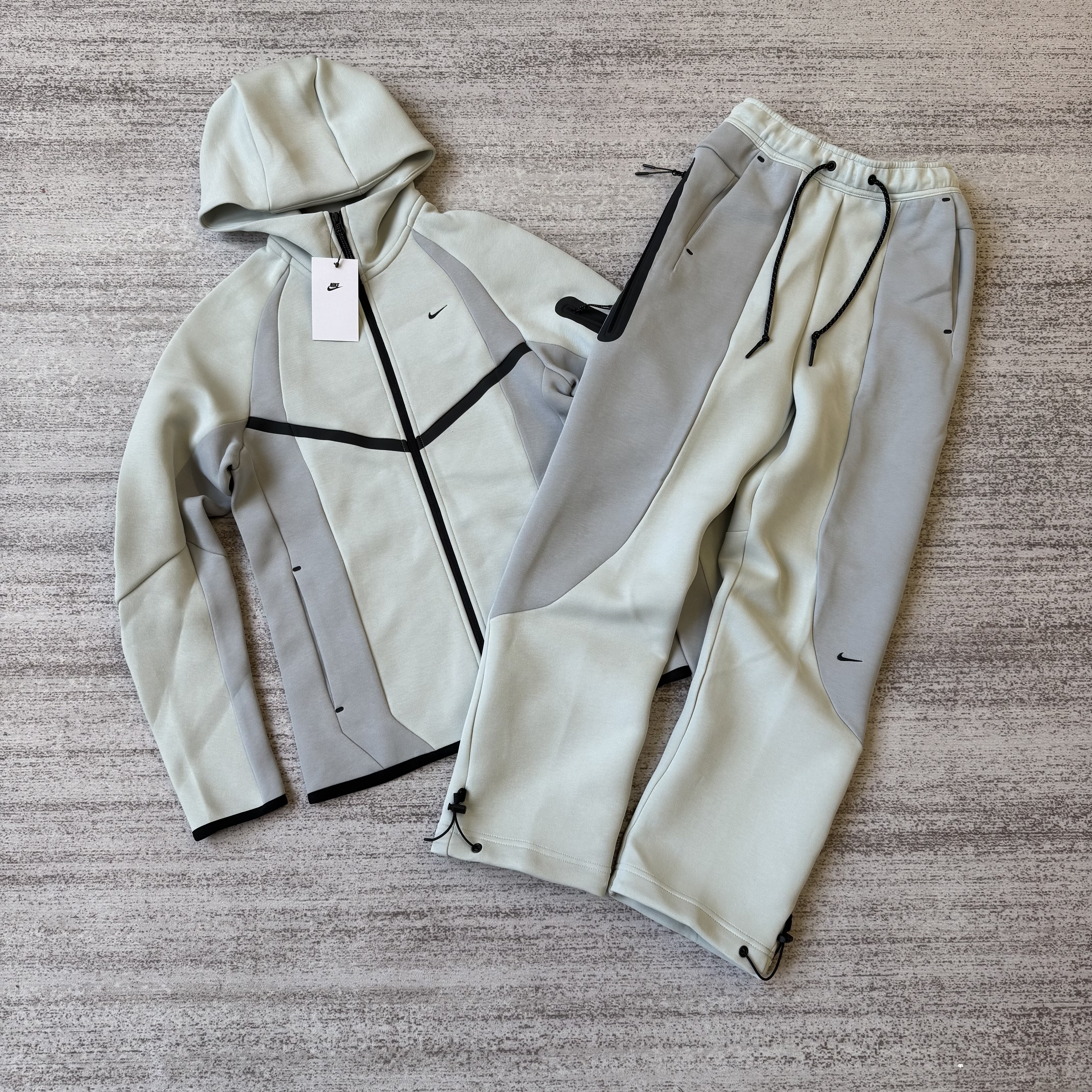 Nike New Tech Fleece (Grey) - Image 31