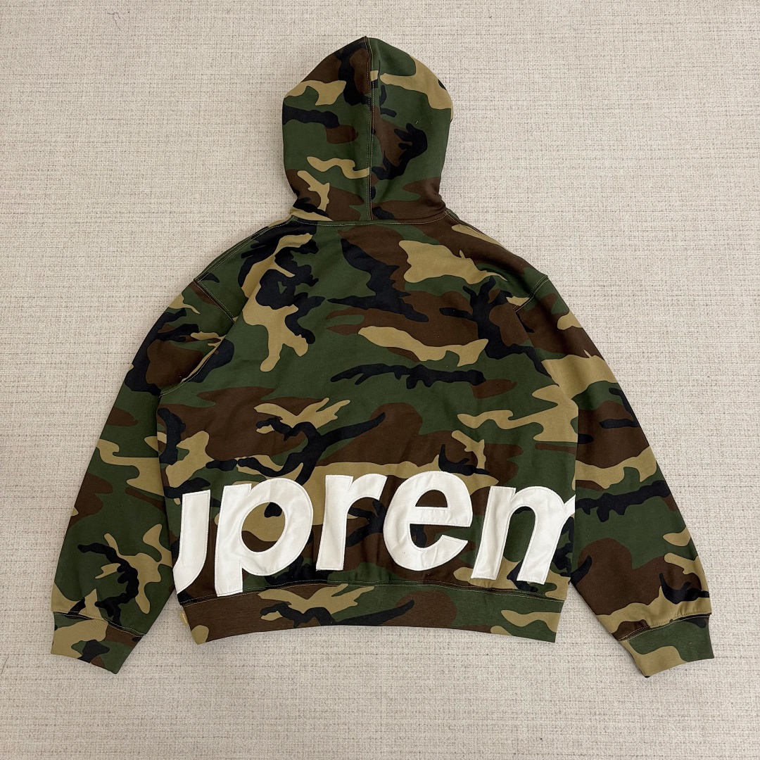 Supreme Big Logo Hoodie - Image 4