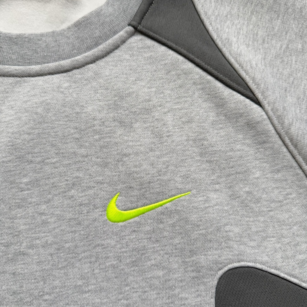 Pa Crew Neck Sweatshirt - Image 7