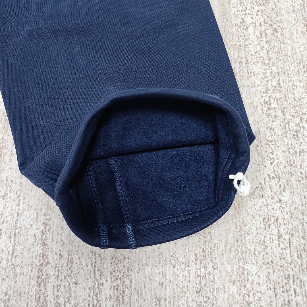 Mertra Pant Tracksuit - Image 11