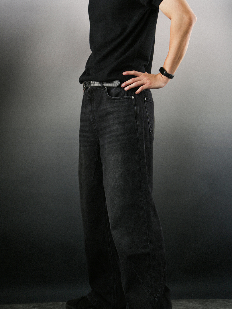 Mobius Obsidian Baggy Jeans - Image 8