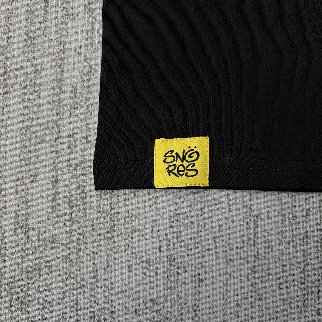 Unbranded SNG Tee - Image 5