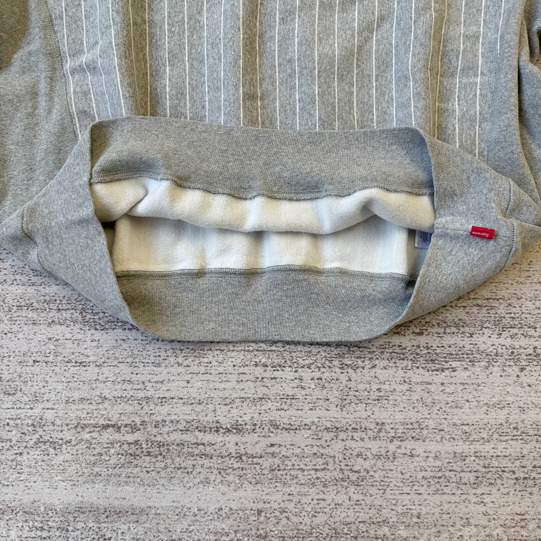 Supreme Striped Crew Neck Sweatshirt - Image 10