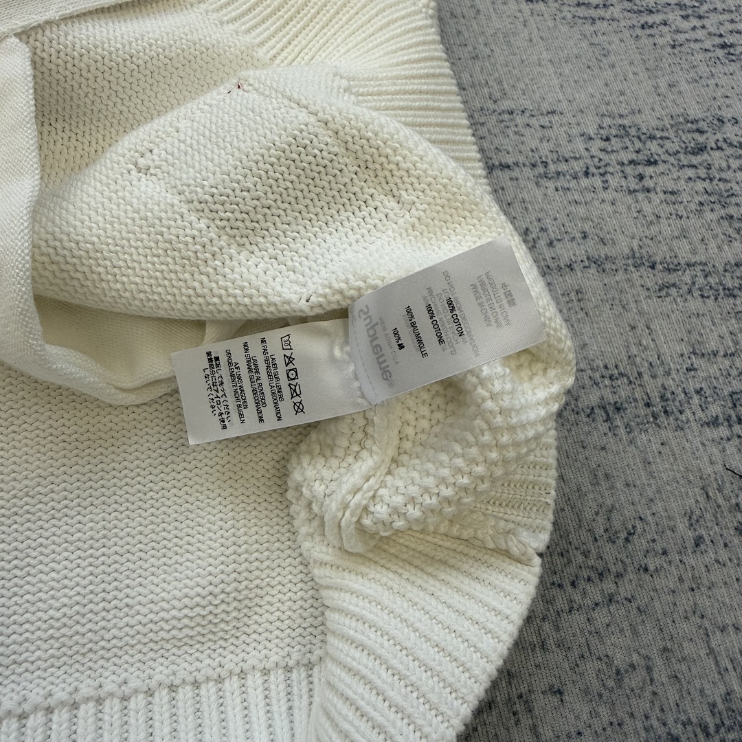 Supreme sweater - Image 17