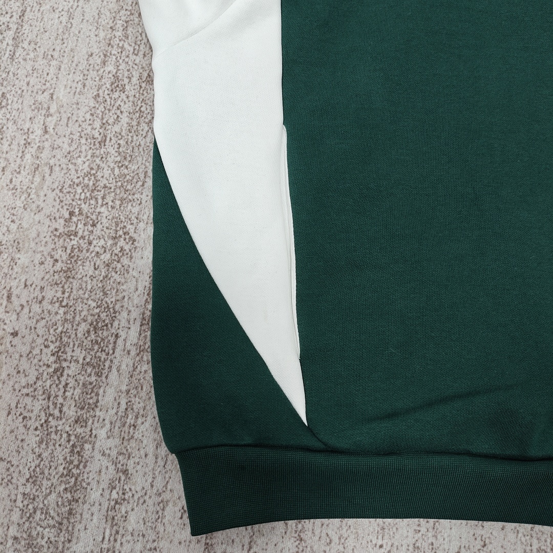 Mertra green top - Image 5