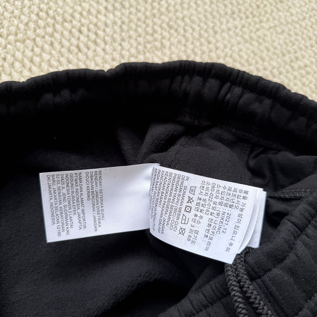 Stussy Ni-Ke Shorts - Image 24
