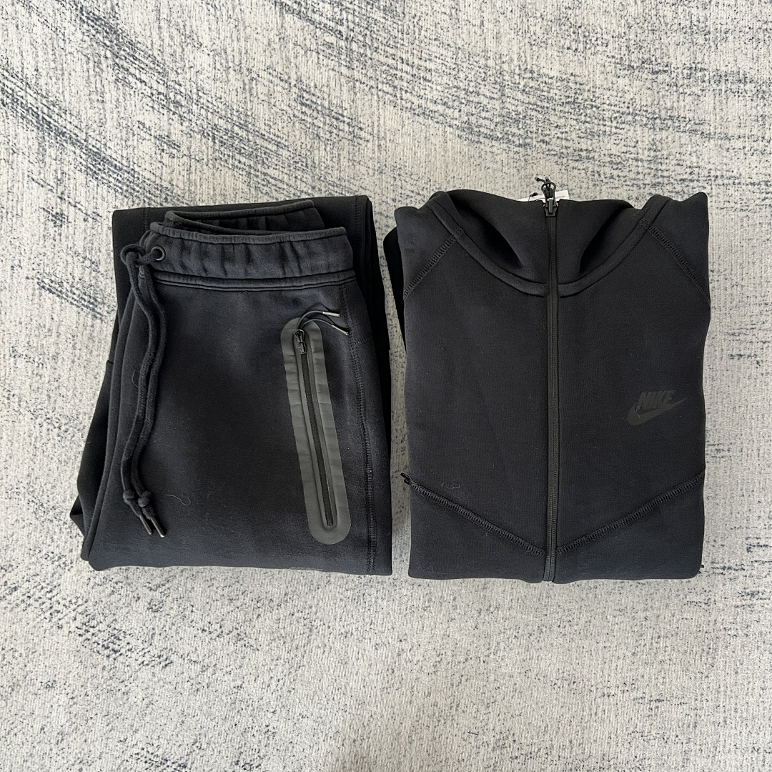 Nike Tech Fleece Classic Baggy Tracksuit - Image 14