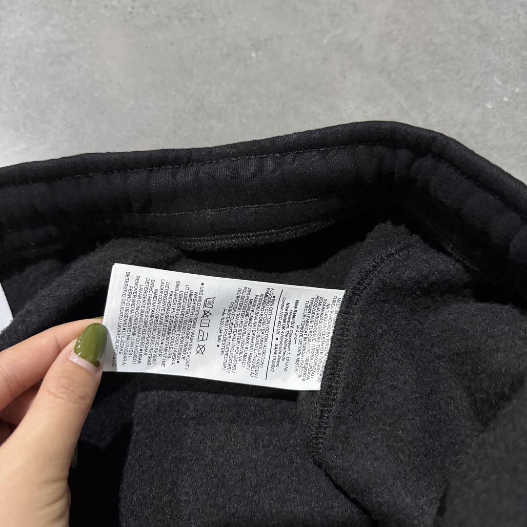 Nike Classic Tracksuit - Image 15