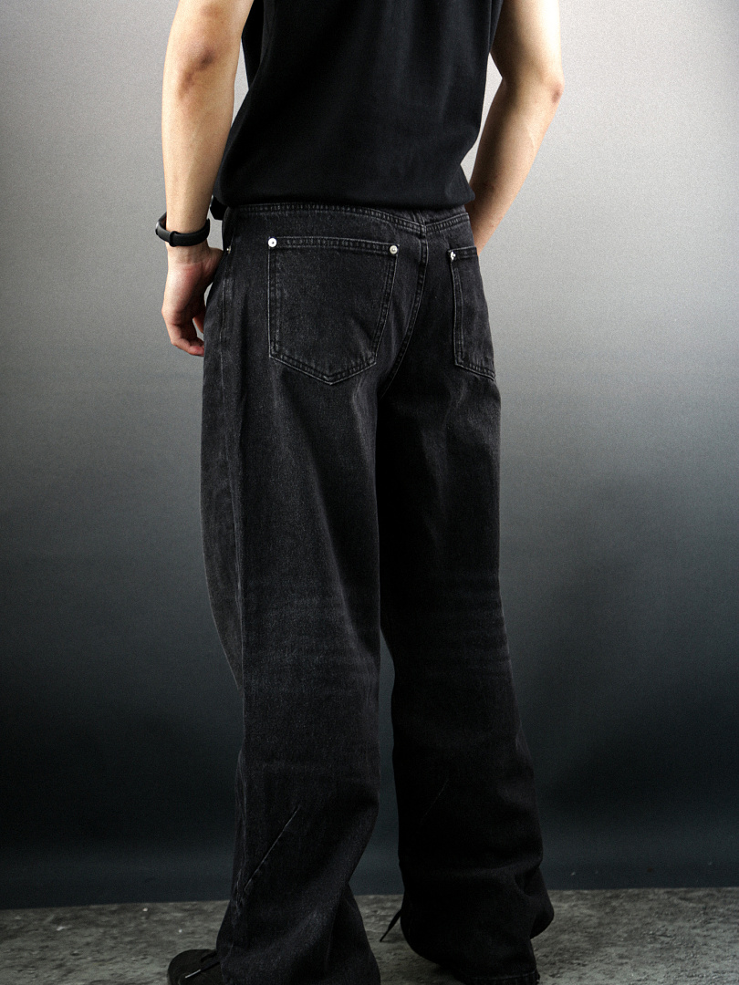 Mobius Obsidian Baggy Jeans - Image 10