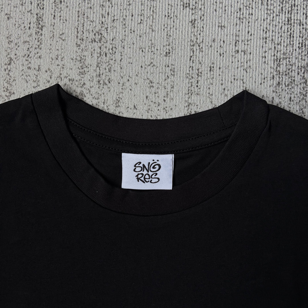 Unbranded SNG Tee - Image 3