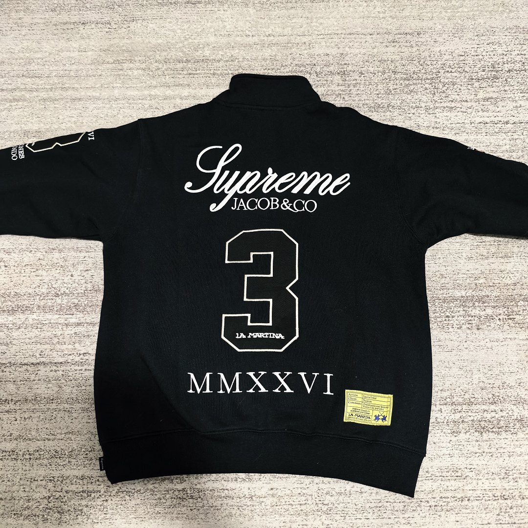 Supreme hoodie - Image 4