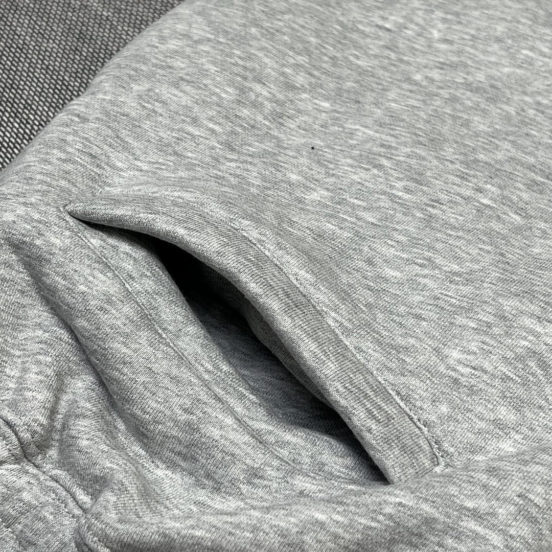 Corteiz Mini Island Sweatshort - Image 20