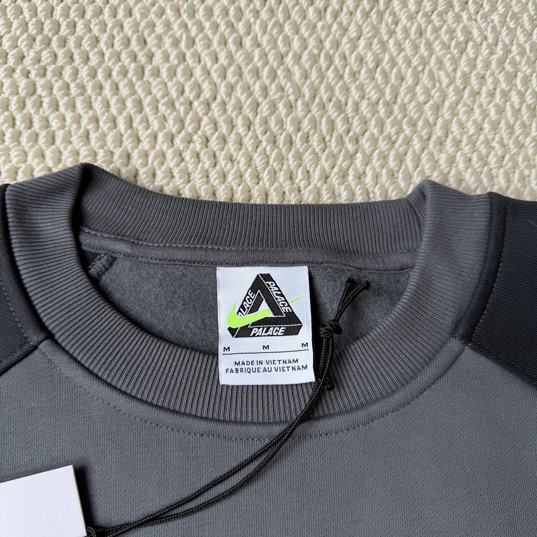 Pa Crew Neck Sweatshirt - Image 23