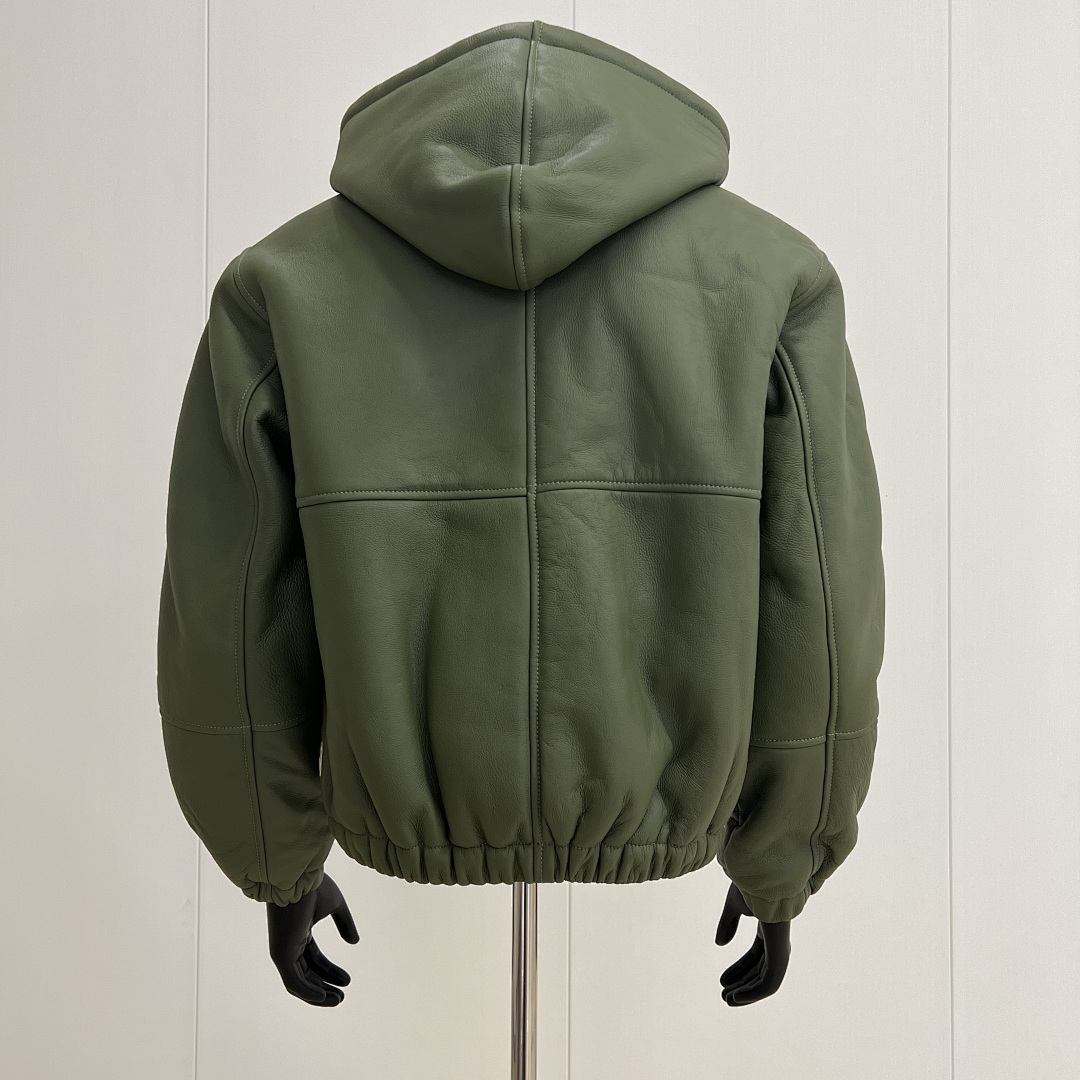 Stussy jacket (real leather) - Image 4