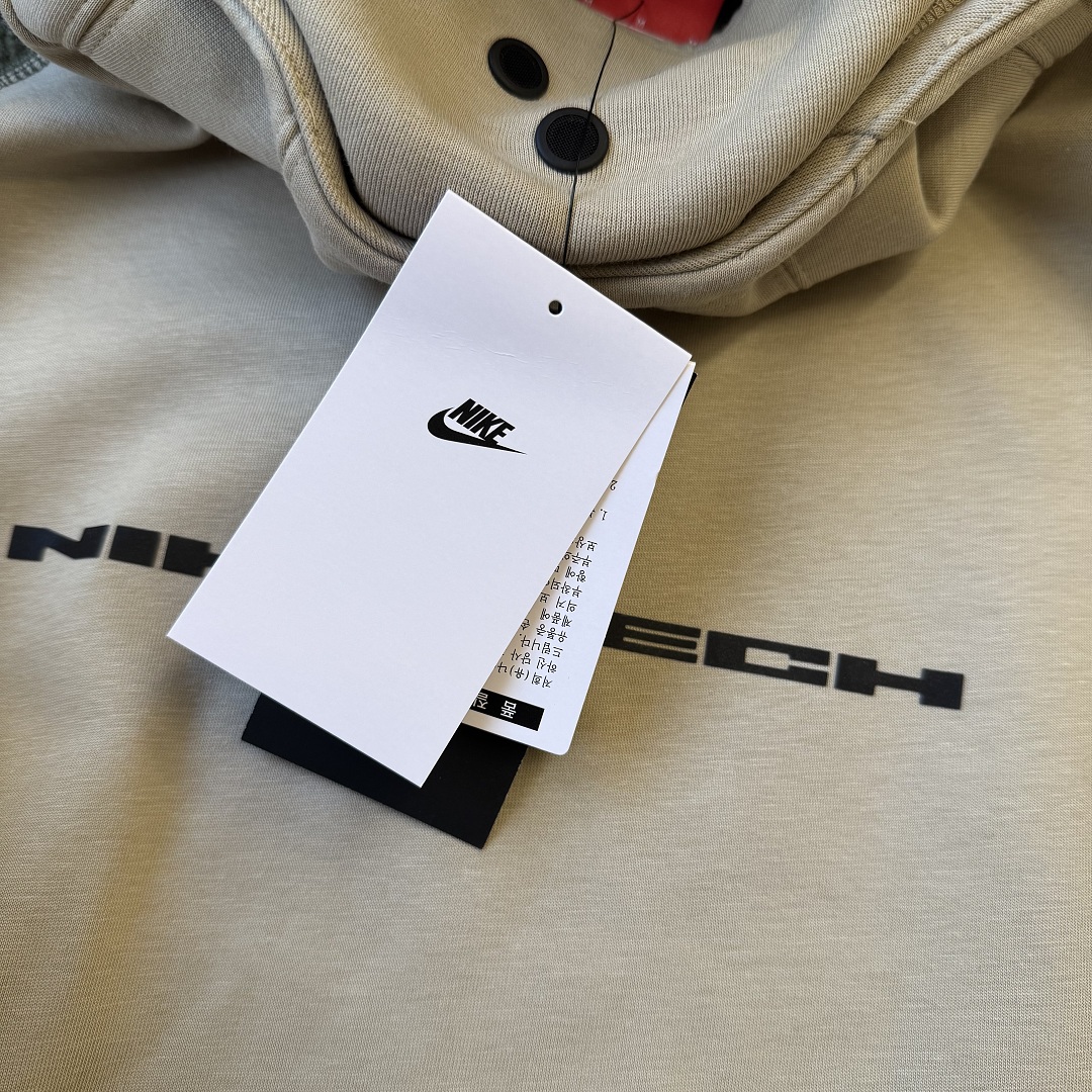 Nike Tech Boreas Tracksuit (Desert Color) - Image 12