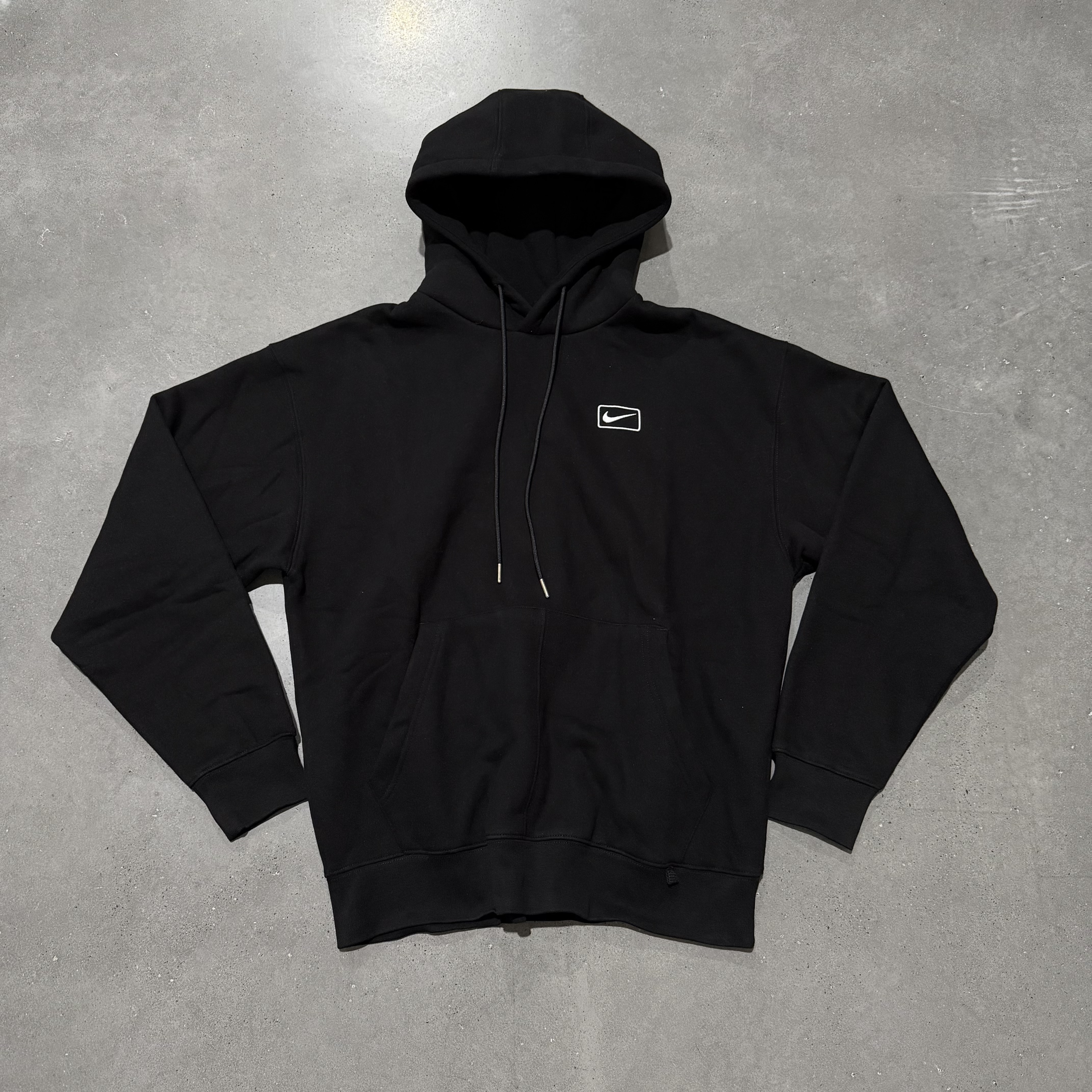 Nike Classic Tracksuit - Image 18