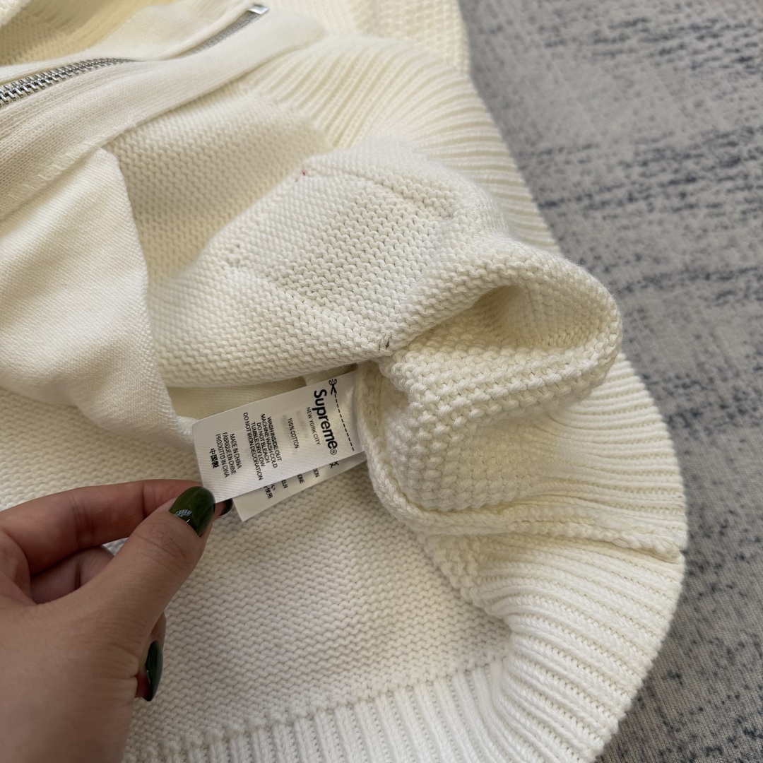 Supreme sweater - Image 16