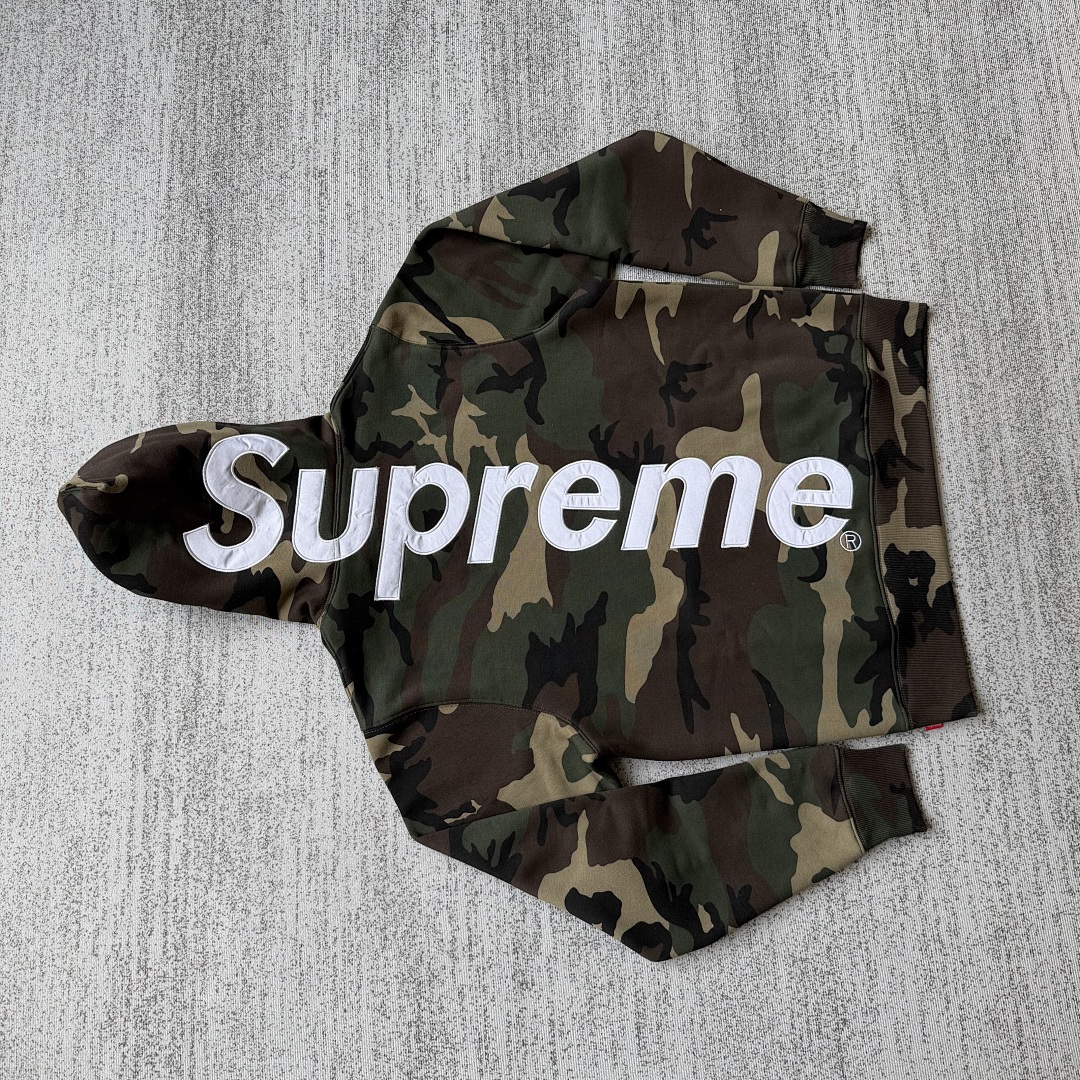 Supreme Satin Applique Tracksuit - Image 13