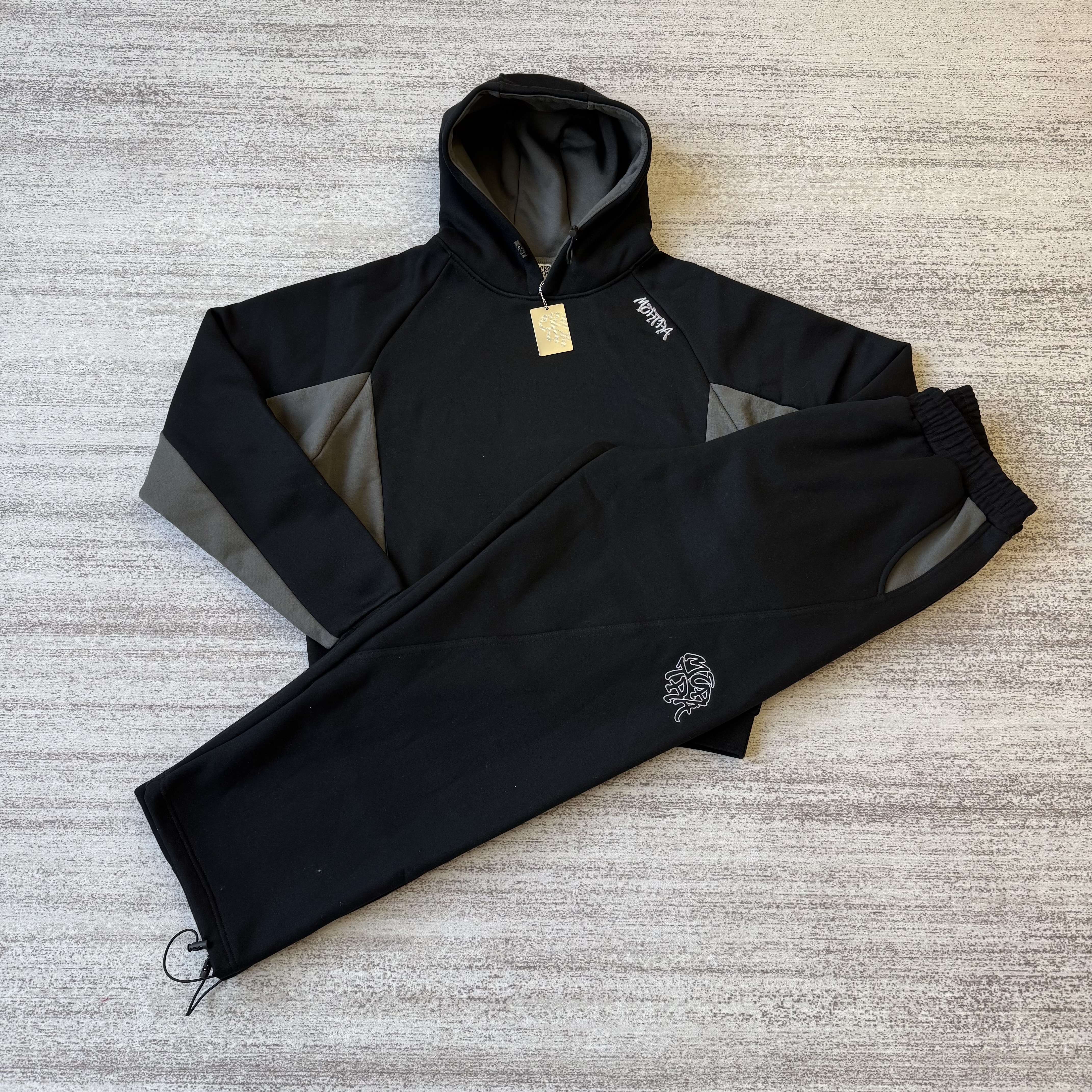 Mertra Perfect Set Tracksuit - Image 23
