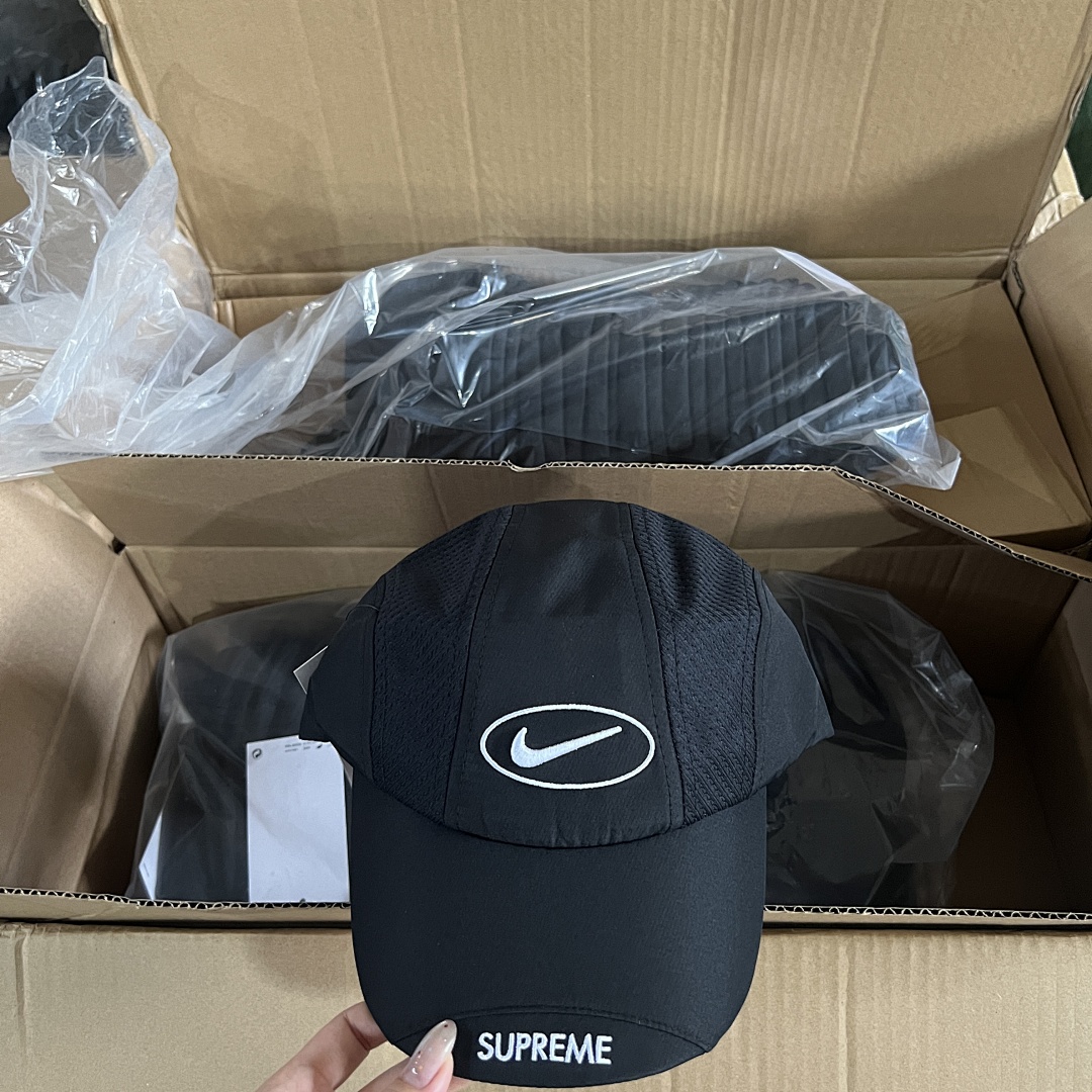 Nike Supreme cap - Image 2