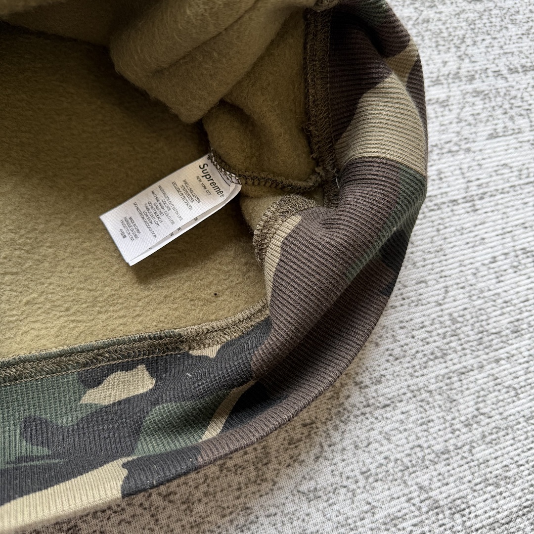 Supreme Satin Applique Tracksuit - Image 9