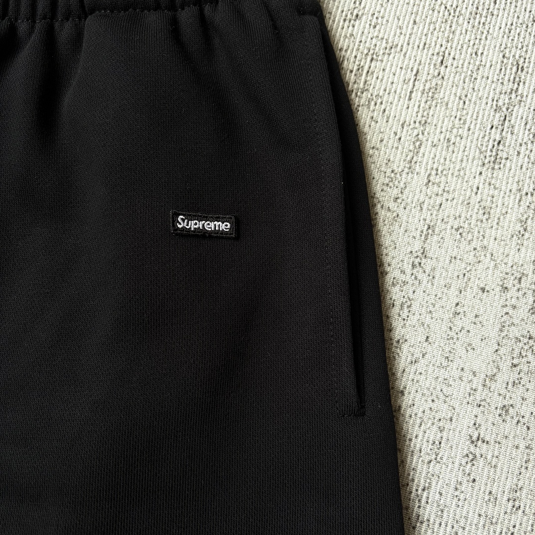 Supreme Small Logo Shorts - Image 18