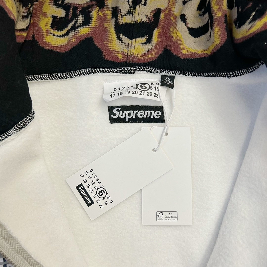 Supreme MM6 Zip Up Hoodie - Image 20