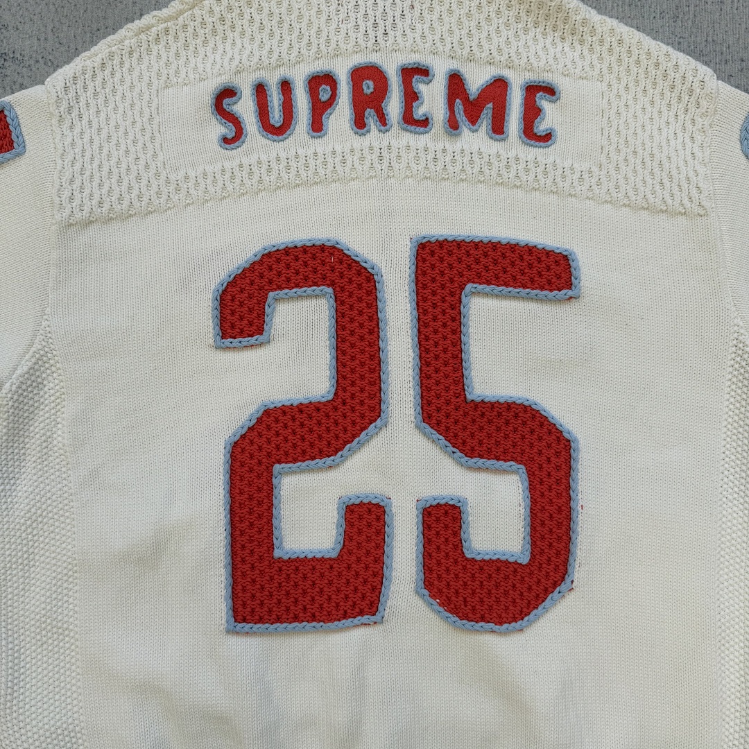 Supreme sweater - Image 12