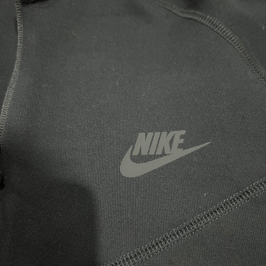 Nike Tech Fleece Classic Baggy Tracksuit - Image 24
