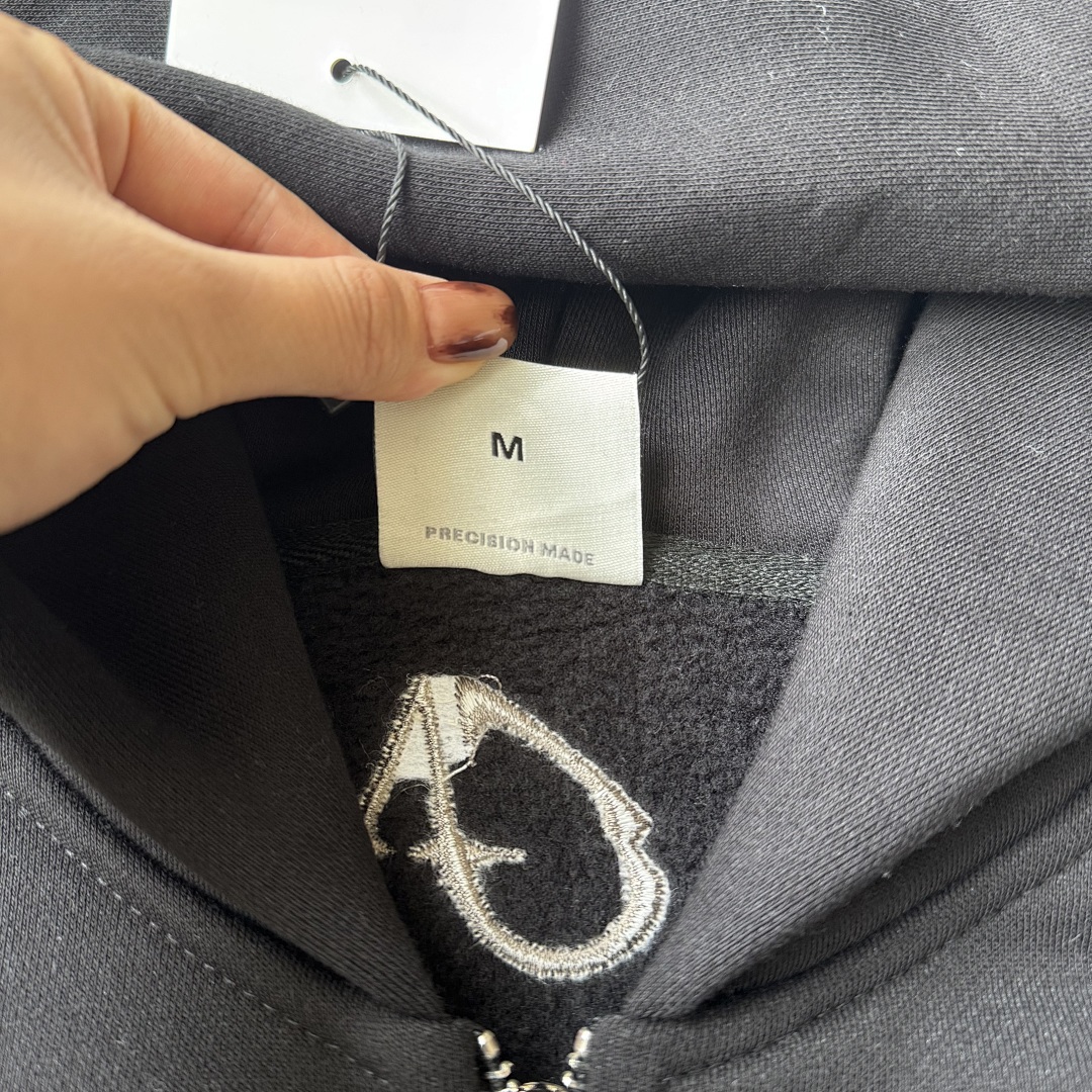 Garms Tracksuit - Image 29