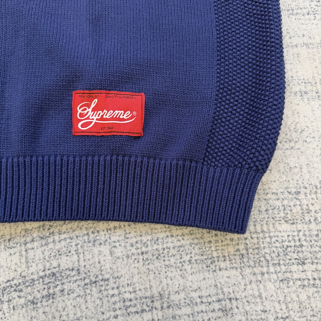Supreme sweater - Image 49