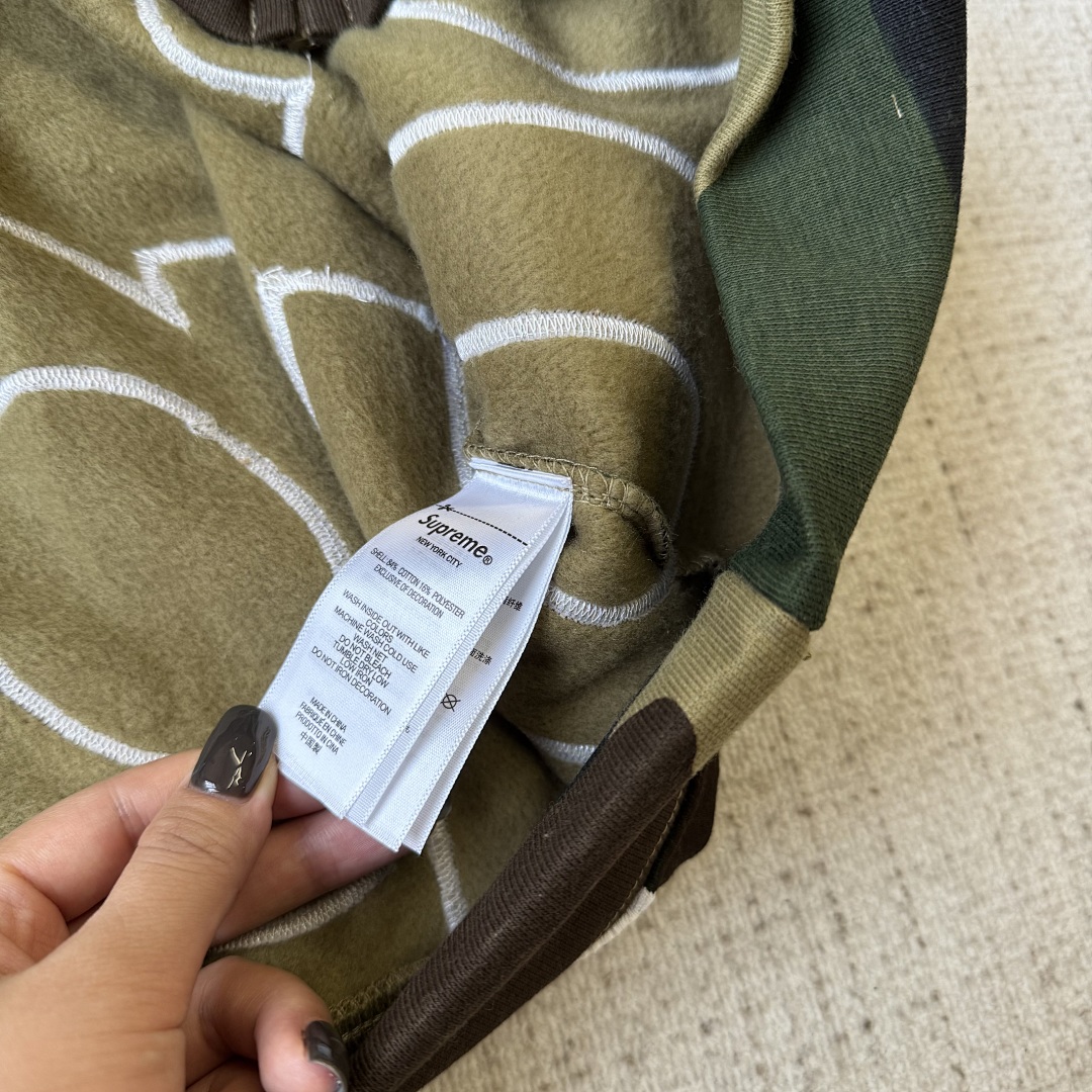 Supreme Big Logo Hoodie - Image 15
