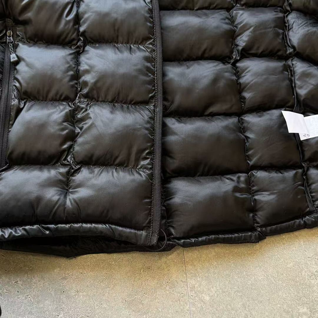 Montbell Puff Jacket (Glossy Black) - Image 9
