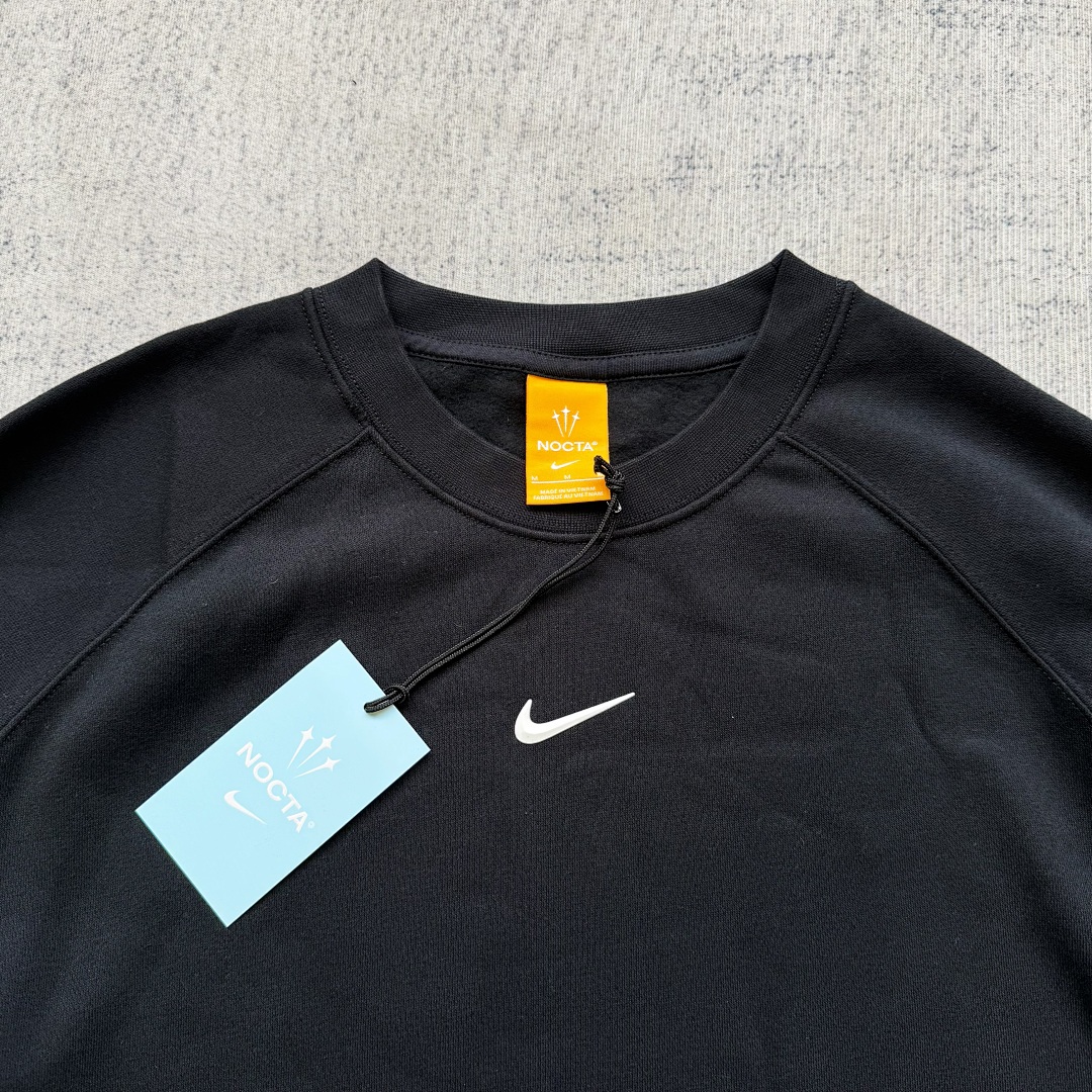 Nike Crew Neck Sweatshirt - Image 4