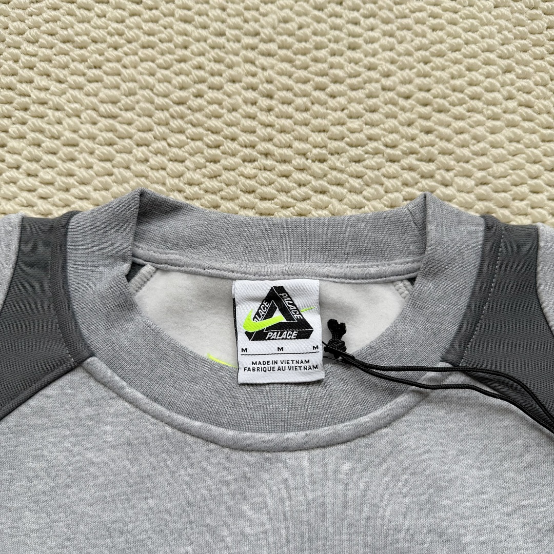 Pa Crew Neck Sweatshirt - Image 6