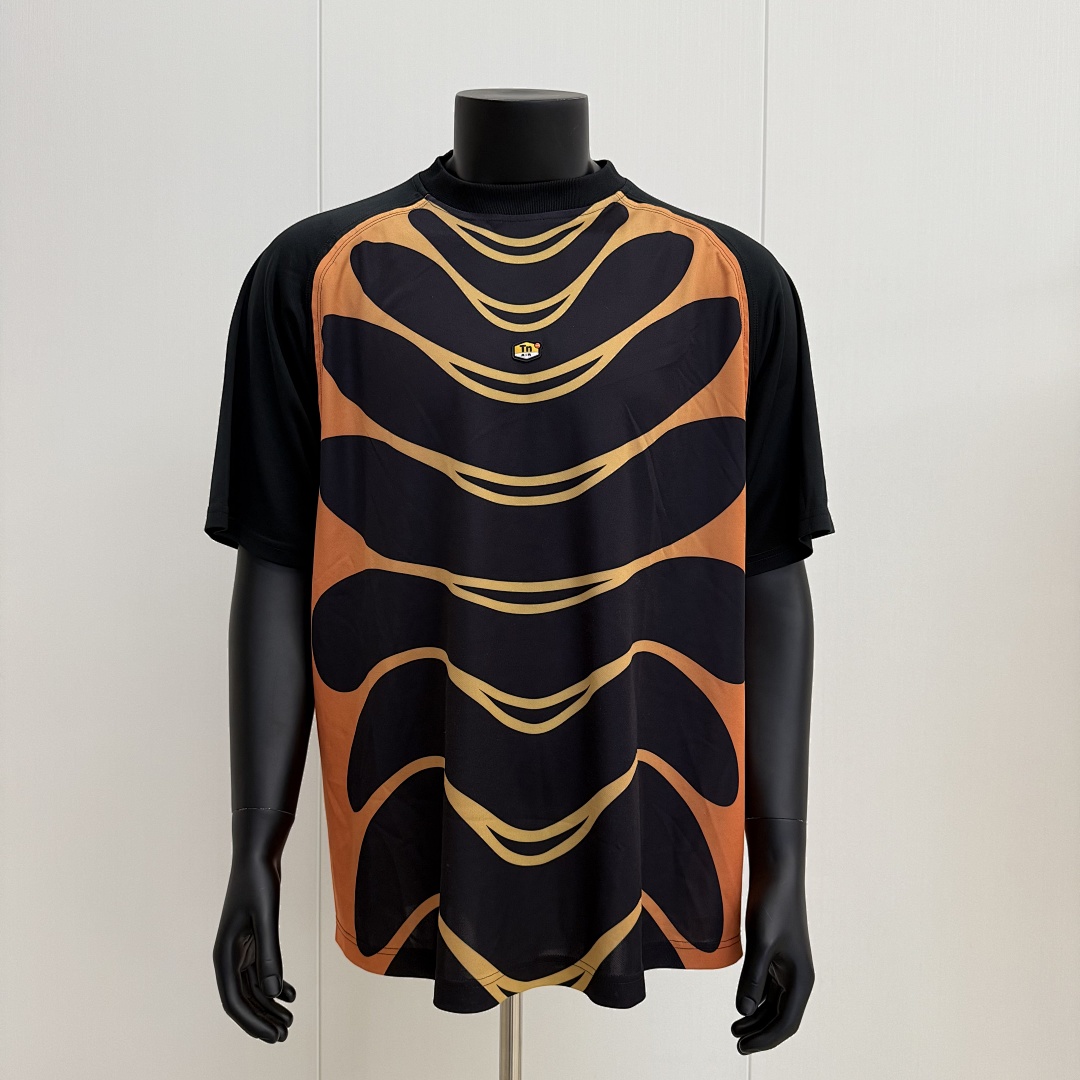Nike Tn Jersey (Black And Gold)