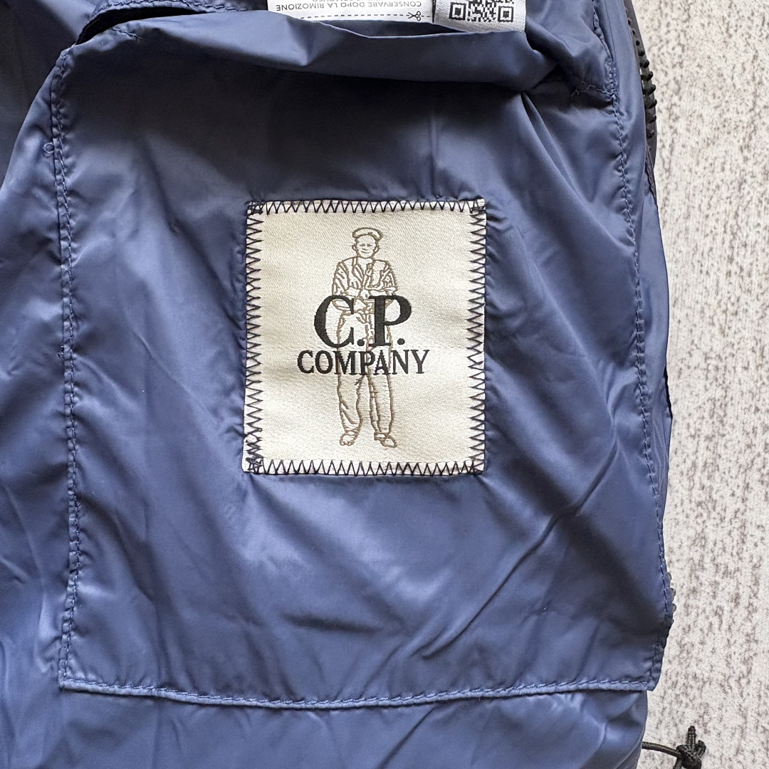 C.P. Company BLUE CP DD SHELL PUFF JACKET (Goose Down) - Image 14